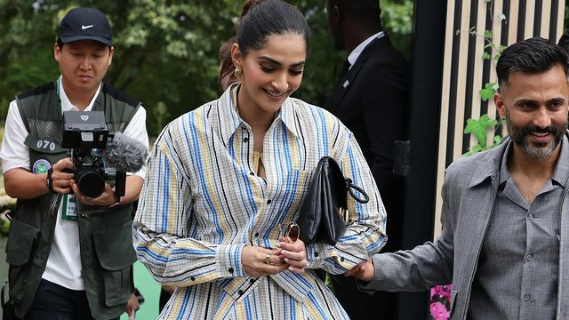 Sonam Kapoor shared beautiful pictures with her husband Anand Ahuja on his birthday also shares a note