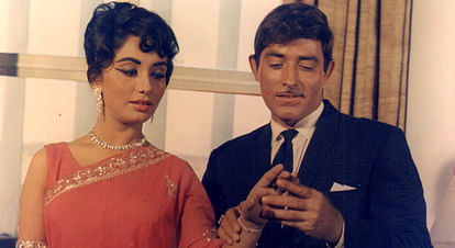 Bioscope with Pankaj Shukla for movie waqt released on July 30 in 1965 Sunil Dutt Raaj Kumar Sadhana Sharmila