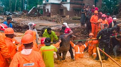 Kerala Wayanad Landslide Pm Modi, Rajnath Singh, Rahul Gandhi And Other Political Leaders Express Grief - Amar Ujala Hindi News Live - वायनाड में भूस्खलन से तबाही:pm मोदी खुद रख रहे बचाव