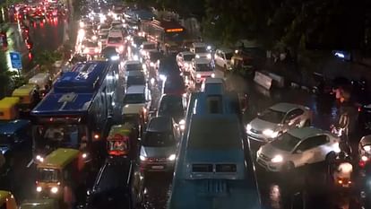 Delhi NCR Weather Today Heavy Rain in Delhi NCR Traffic Jam Water Logging Latest News in Hindi