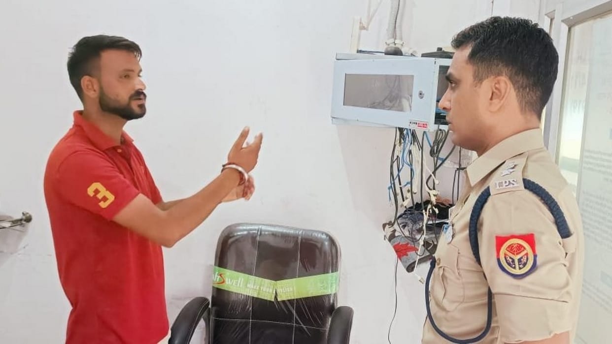 Petrol pump manager and salesman lost money in Dream Eleven, created a story of robbery worth three lakh rupe