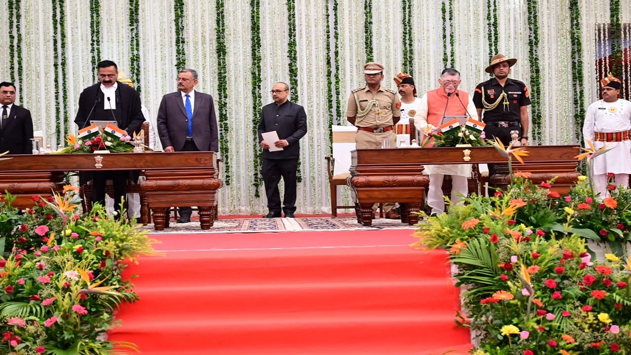 Santosh Gangwar took oath as the Governor of Jharkhand