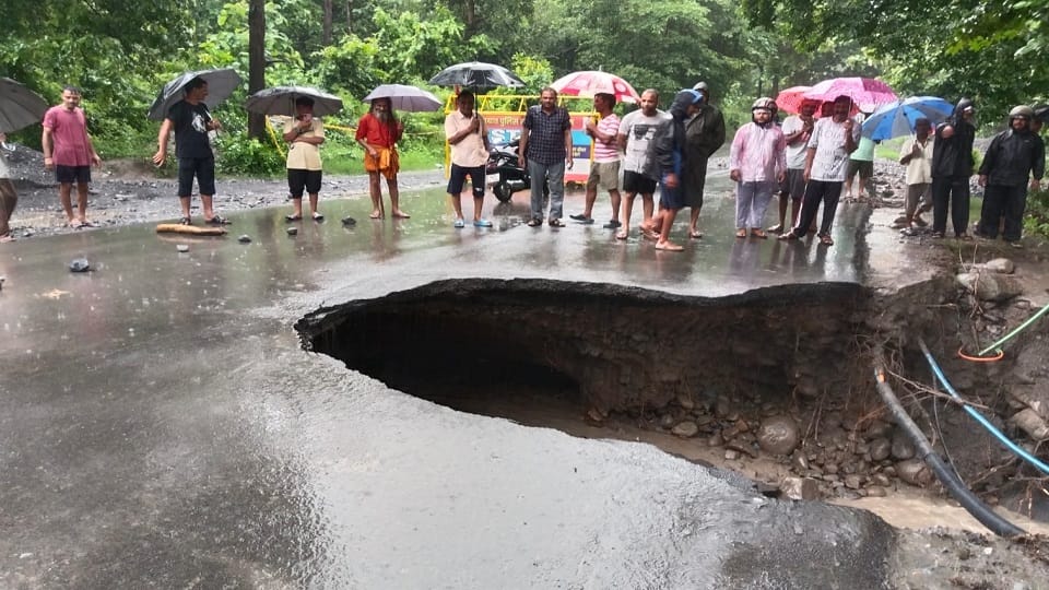 Haldwani Ramnagar Highway closed once again due to heavy rain