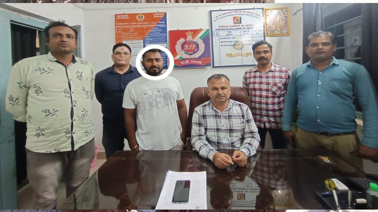 SECR: Railway Police launched a special campaign against illegal ticket brokers, arrested 14 brokers