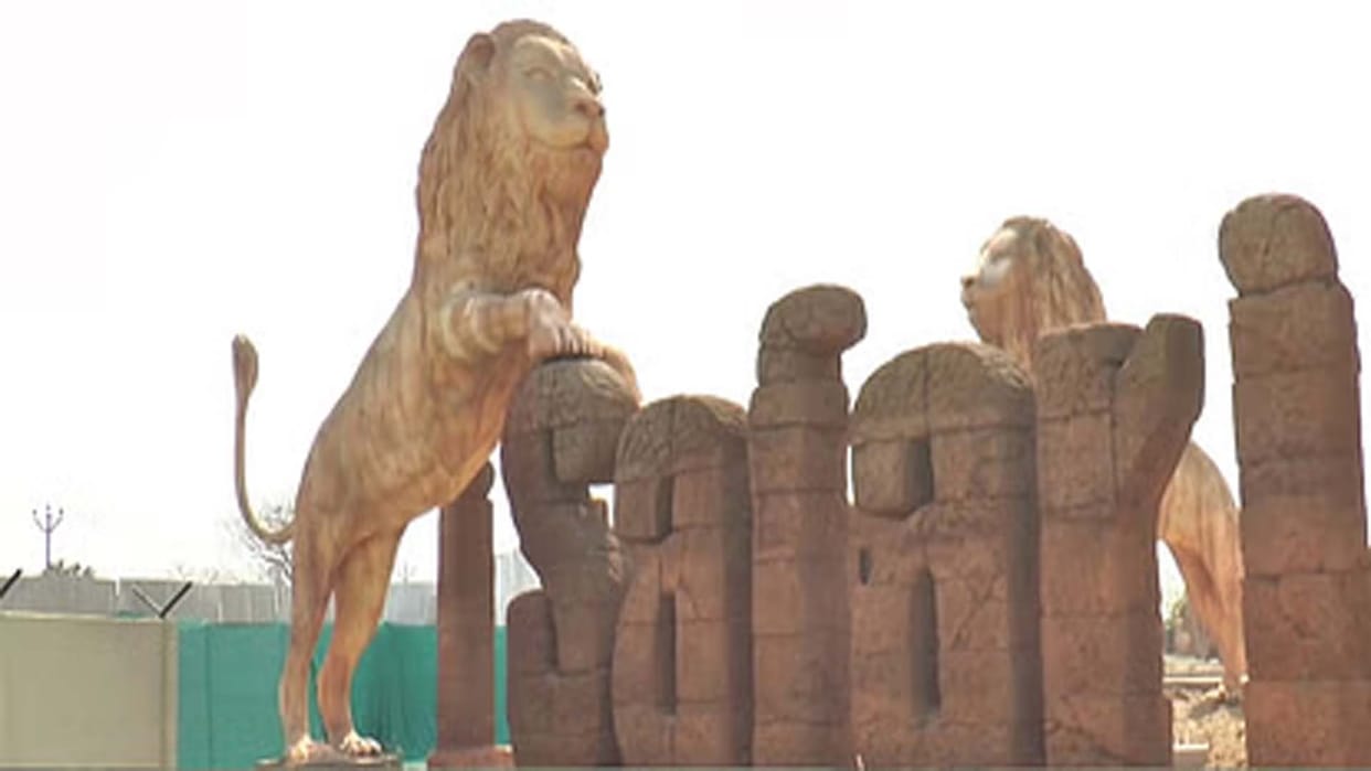 Etawah Male leopard cub dies in safari two cubs were rescued in March viscera has been sent to Bareilly