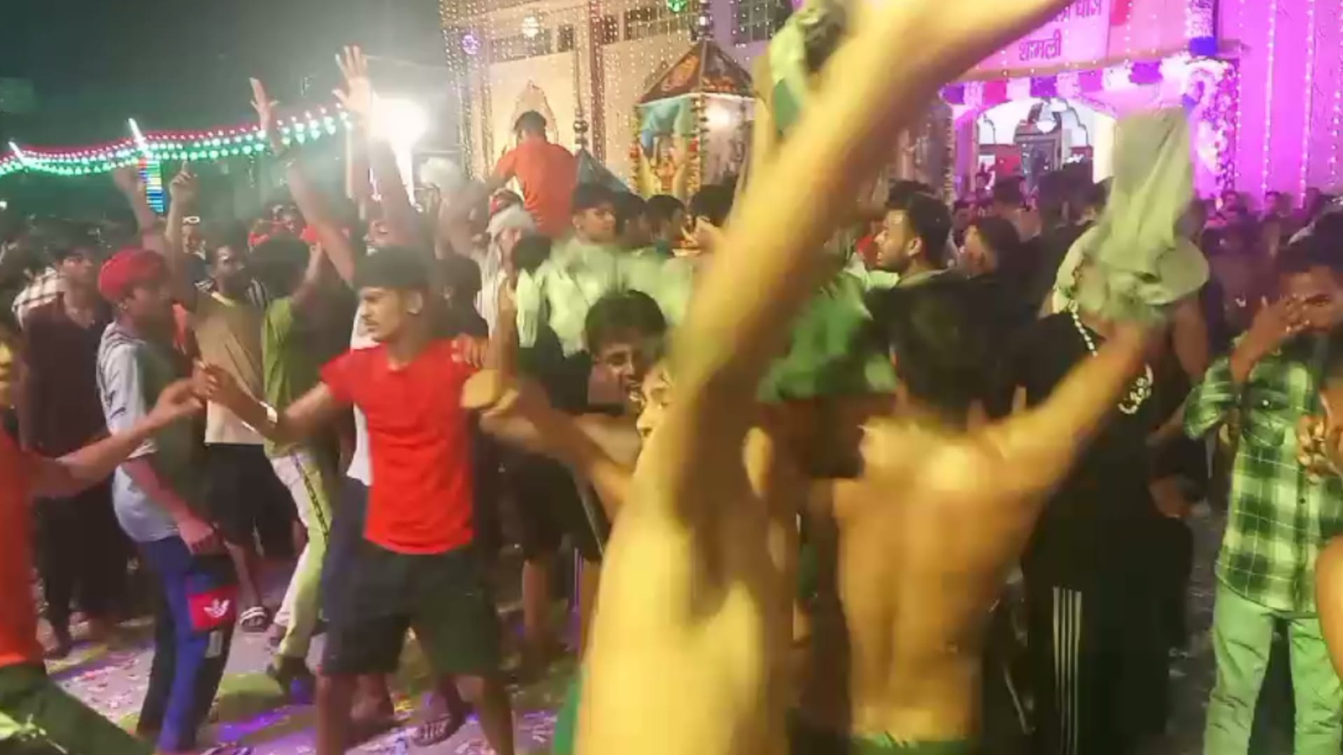 Surgeon and Ravan DJ in Kanwar Yatra, Five of the country biggest DJ arrived Haridwar
