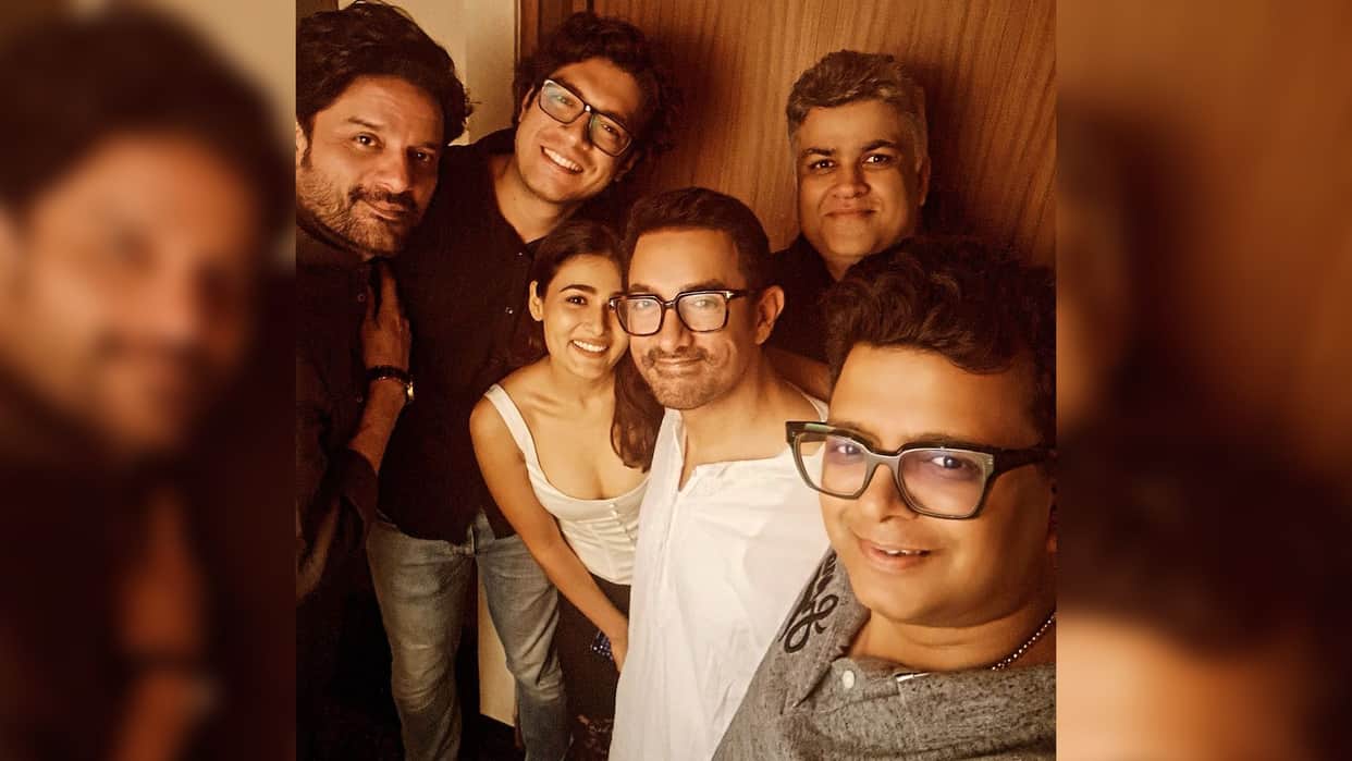 Aamir Khan Celebrates son Junaid Khan Jaideep Ahlawat Shalini Pandey film Maharaj Success see unseen photo