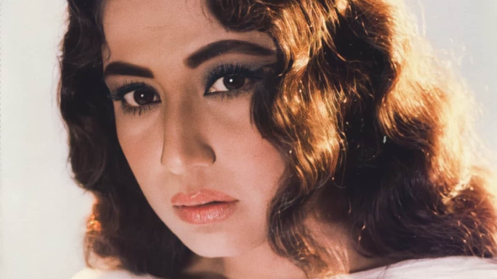 Meena Kumari Birth Anniversary know about her career life and love story