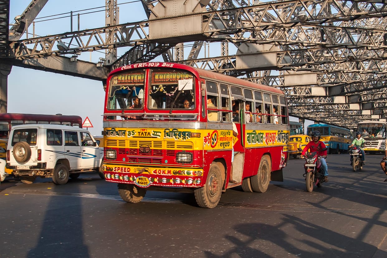 Private bus operators write to Mamata Banerjee to grant two-year extension for old vehicles before phase out