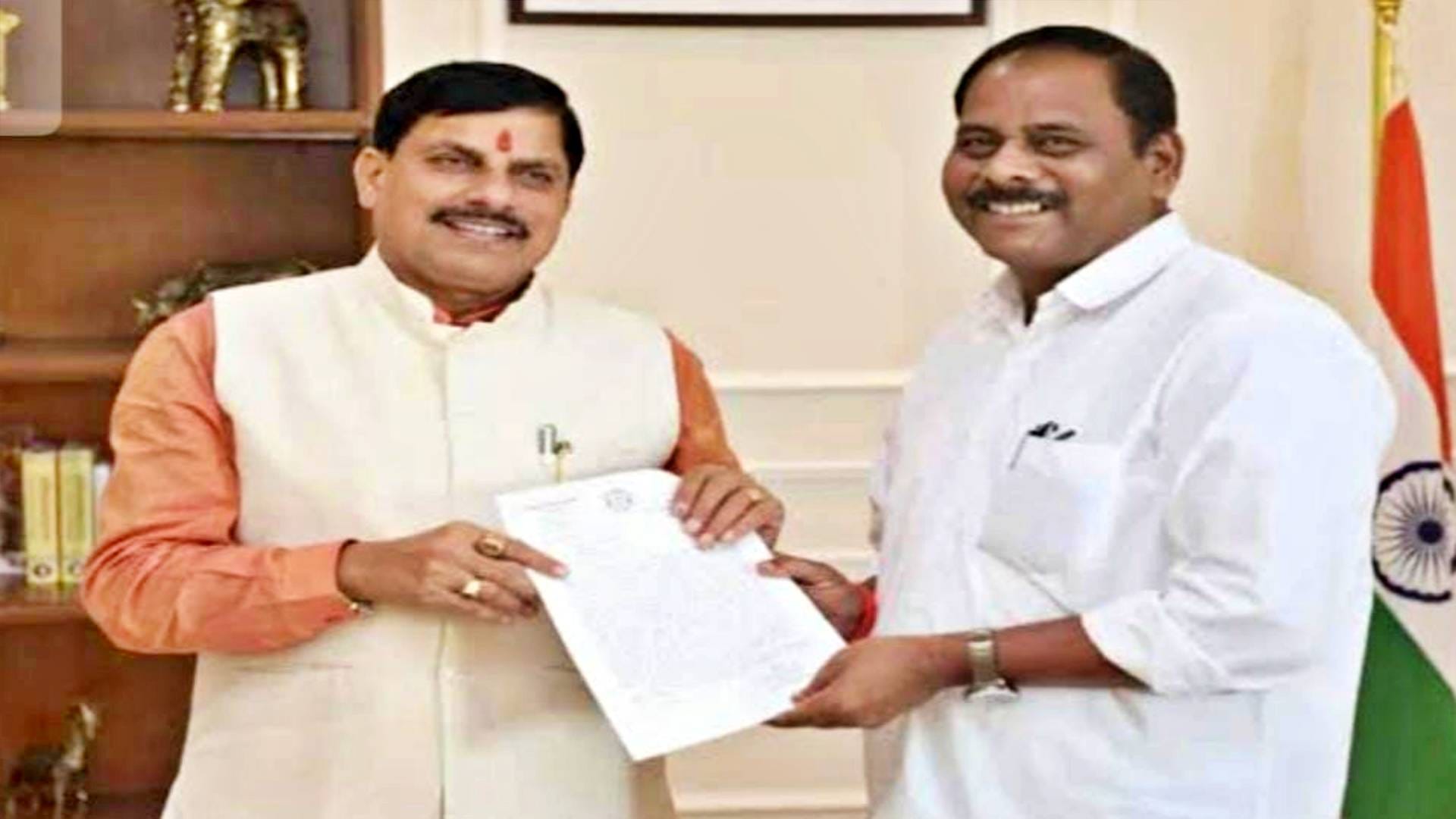 सीएम मोहन यादव और परासिया विधायक सोहन वाल्मीकि