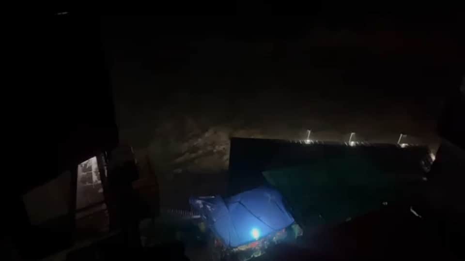 Kedarnath Cloudburst High alert Yatra stopped Rescue operation in Badi Lincholi CM Dhami Aerial survey