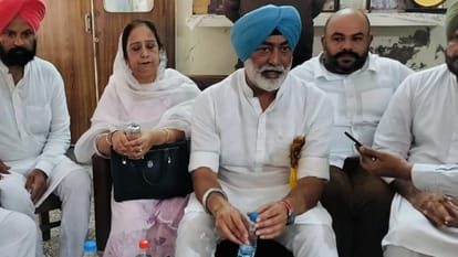 Punjab Congress MLA Sukhpal Khaira demands Sukhbir Badal should be given more punishment