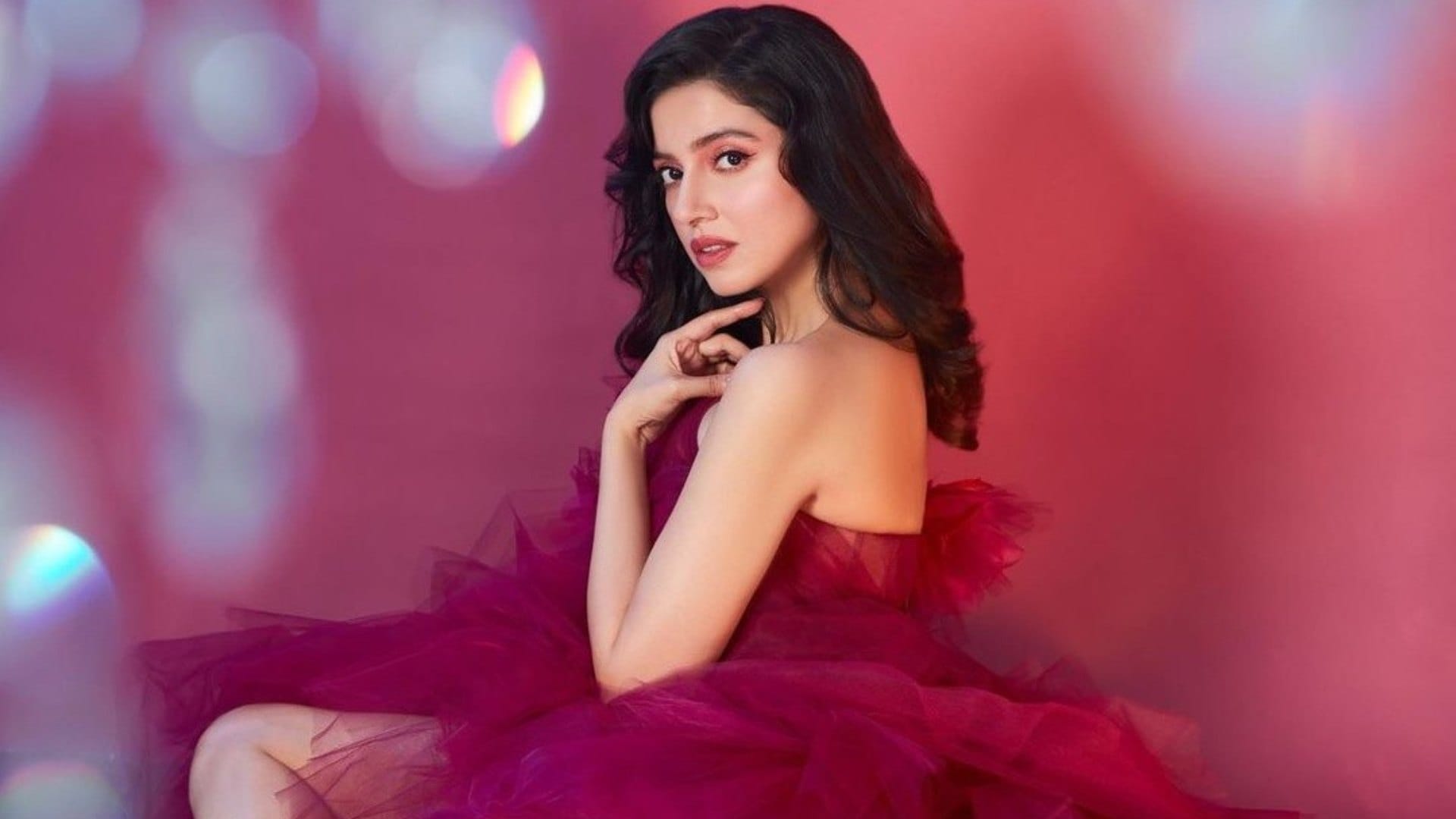 Divya khossla slams Alia Bhatt shared a picture on Social media and called Jigra box office collection fake