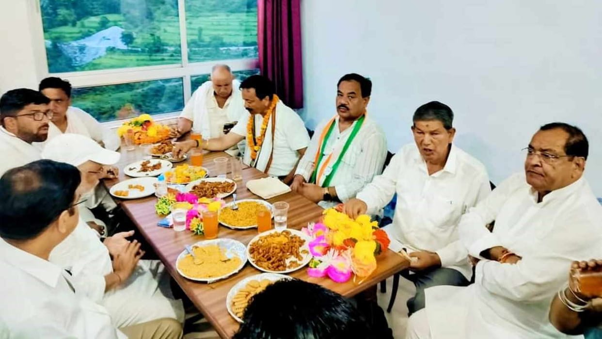 On the pretext of Kedarnath pratishtha Yatra distances between the Congress big leaders became closer