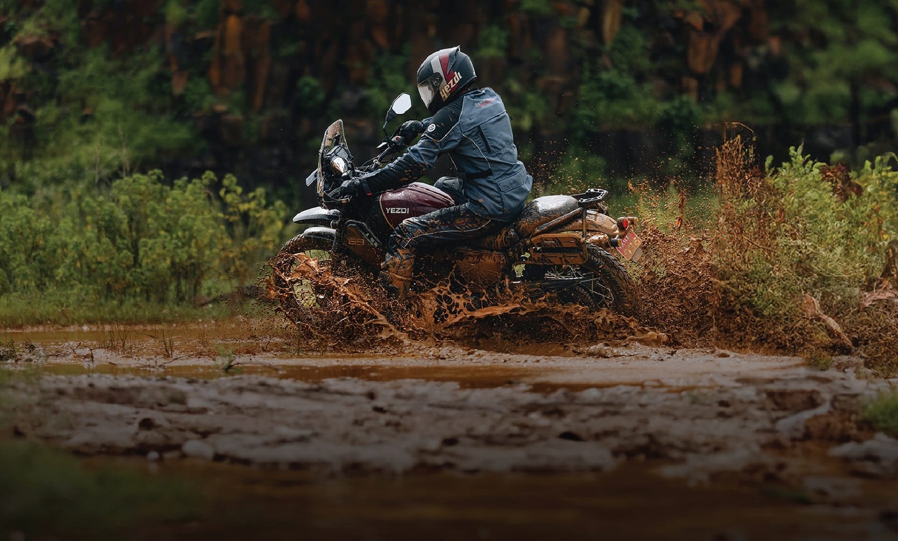 Yezdi Adventure 2025 Model Launched in India Know Price Features Specifications
