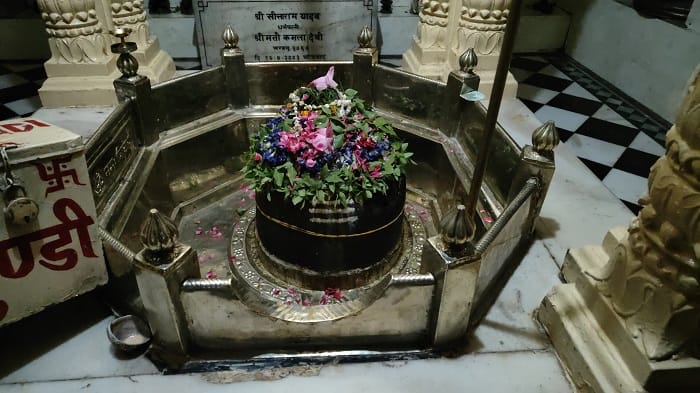 Agastya rishi established Shivling after penance worshipping good fortune