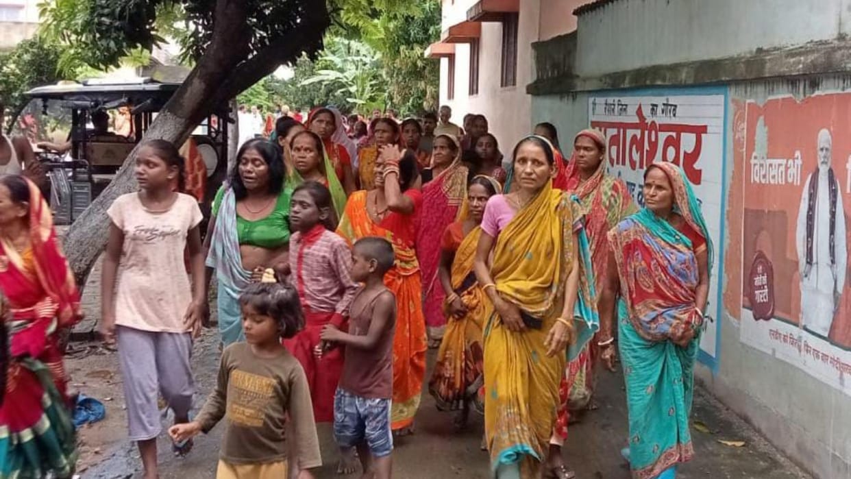 Bihar News : Bihar Police engaged after Mother and daughter died due to electric shock in Vaishali.