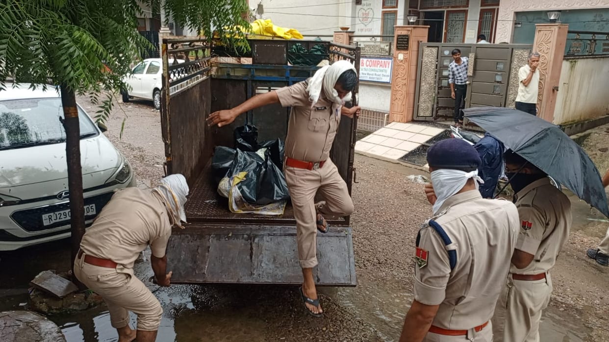 Rajastha News: Dead body of youth found in water filled plot in Dausa Hindi News