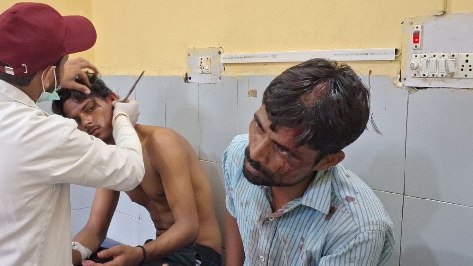 There was a fight between two parties due to old rivalry in Khurja
