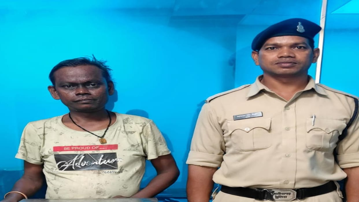 Police seized DJ setup for playing DJ at high volume in Raipur