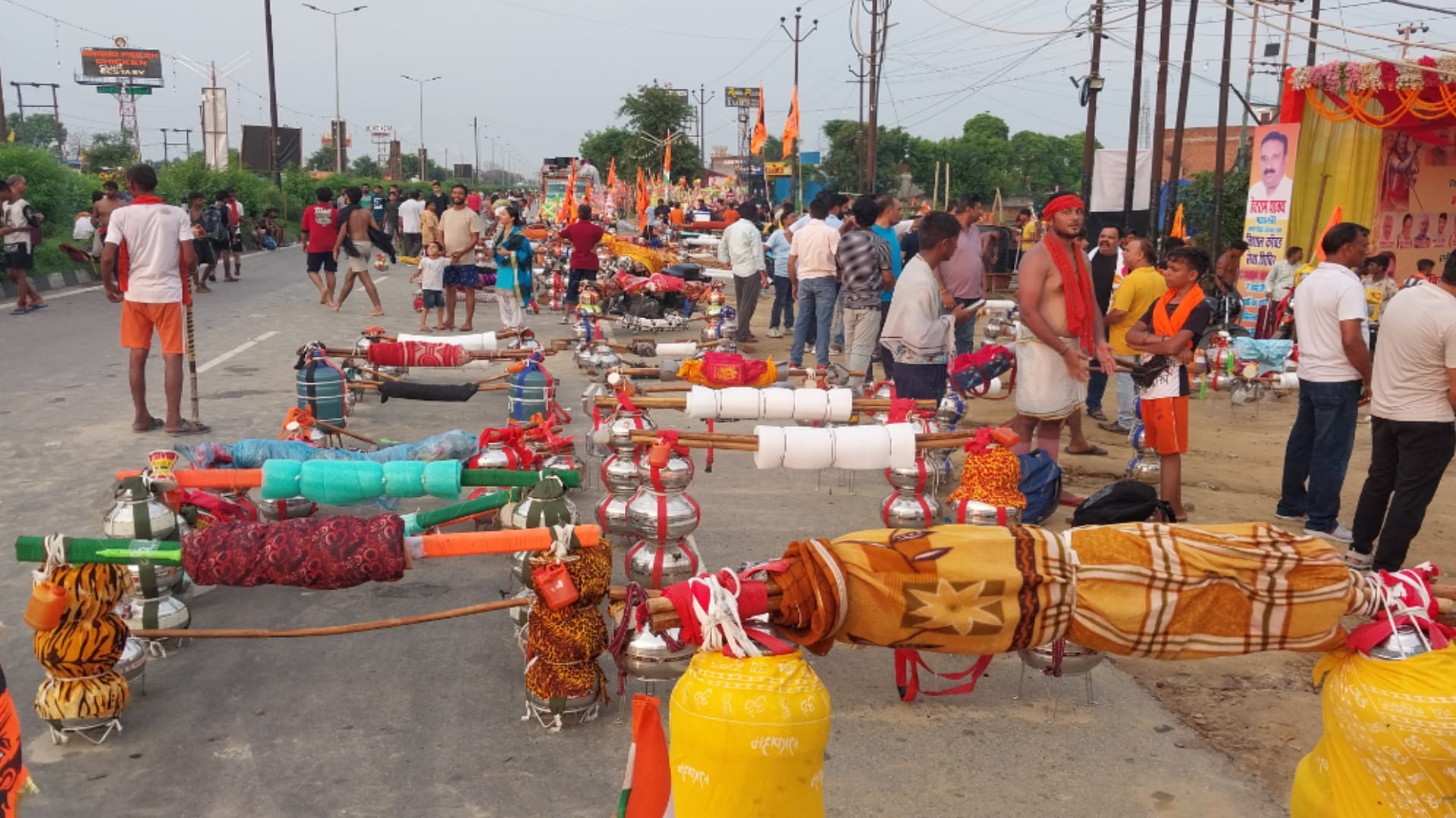 Har Har Bhole Namah Shivay: Highway saffron, unique confluence seen in Kanwar Yatra
