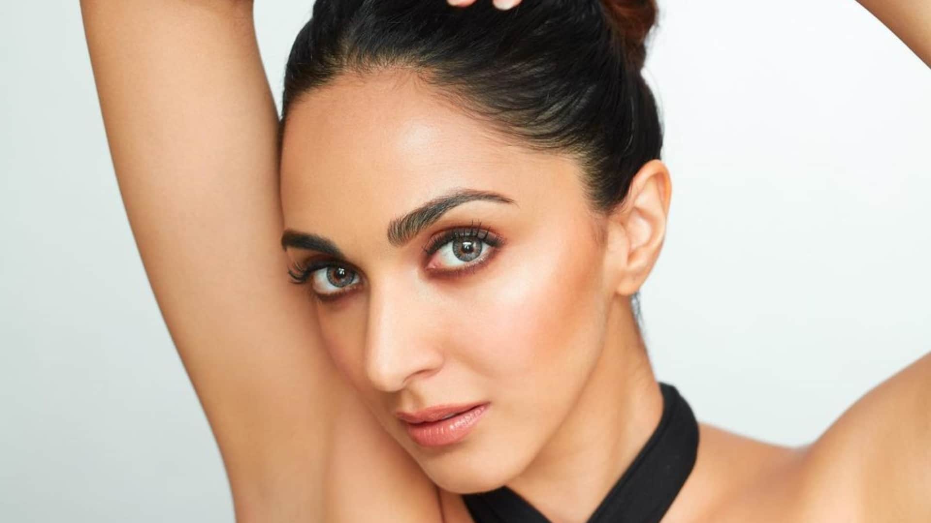 kiara advani in talks to Dinesh Vijan standalone comedy film reports actress visits stree 2 producer office