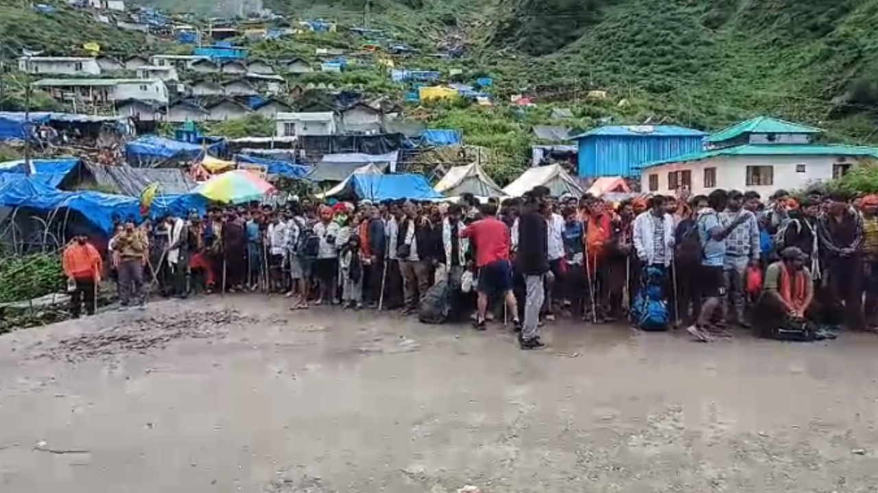 Kedarnath cloudburst rescue Second Day people missing dead Uttarakhand Disaster Watch Photos