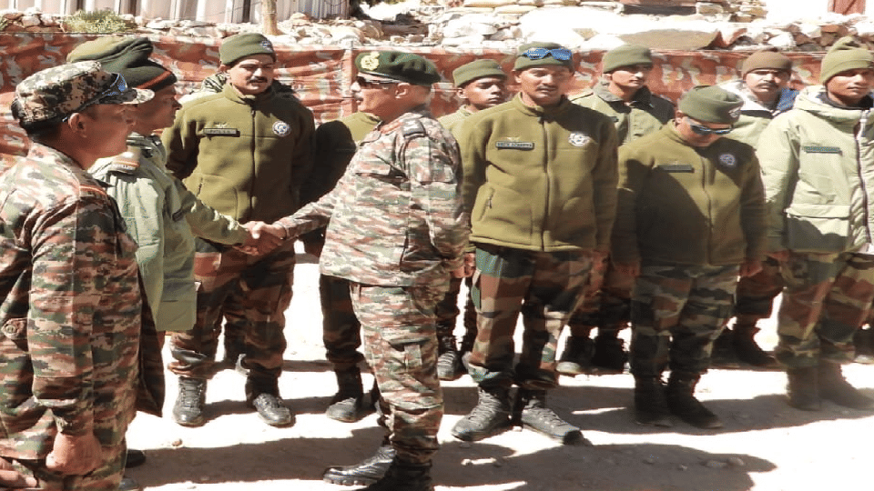 Army is ready to deal with every challenge, Lieutenant General Hitesh Bhalla visited Eastern Ladakh
