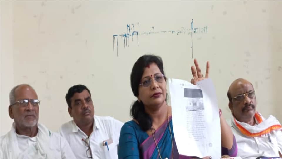 Tension between BJP and Congress in Balod