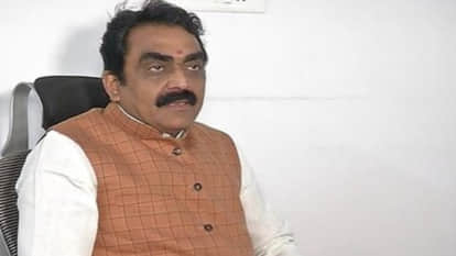 मंत्री राकेश सिंह