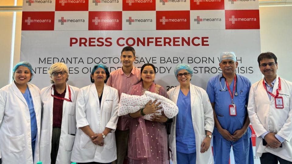 newborn baby girl suffering from gastroschisis was successfully treated by Medanta Hospital in Gurugram