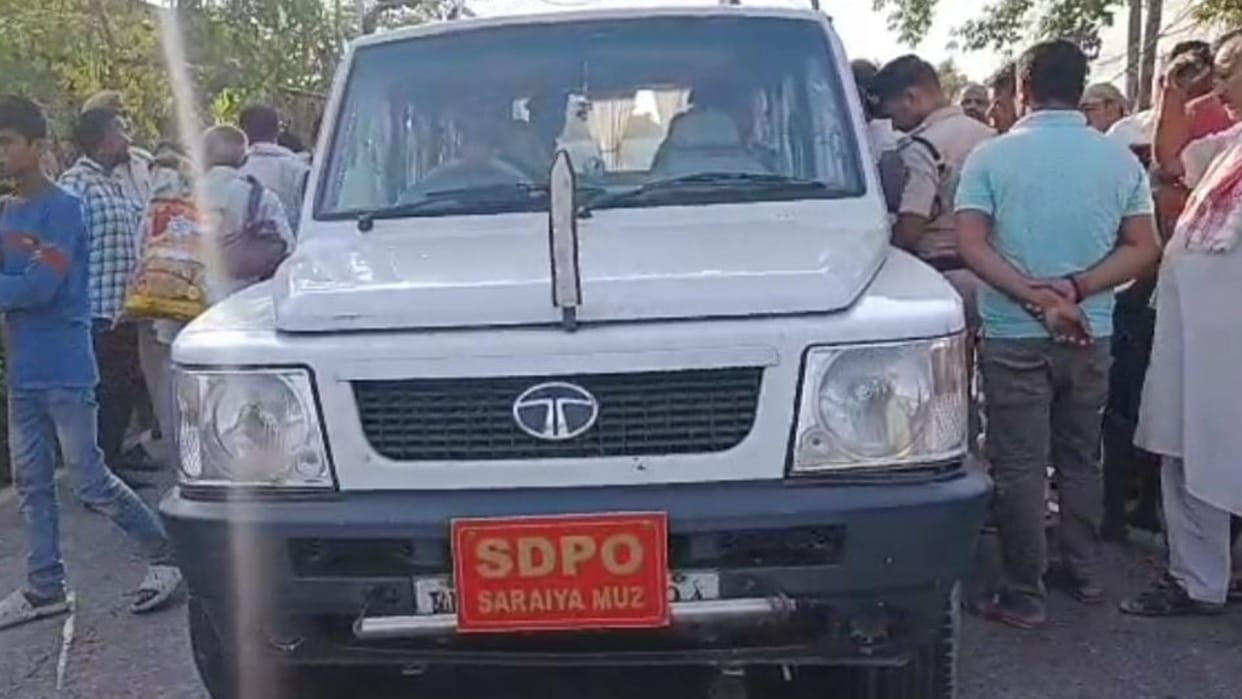 Bihar: The miscreants attacked the police team that went to raid