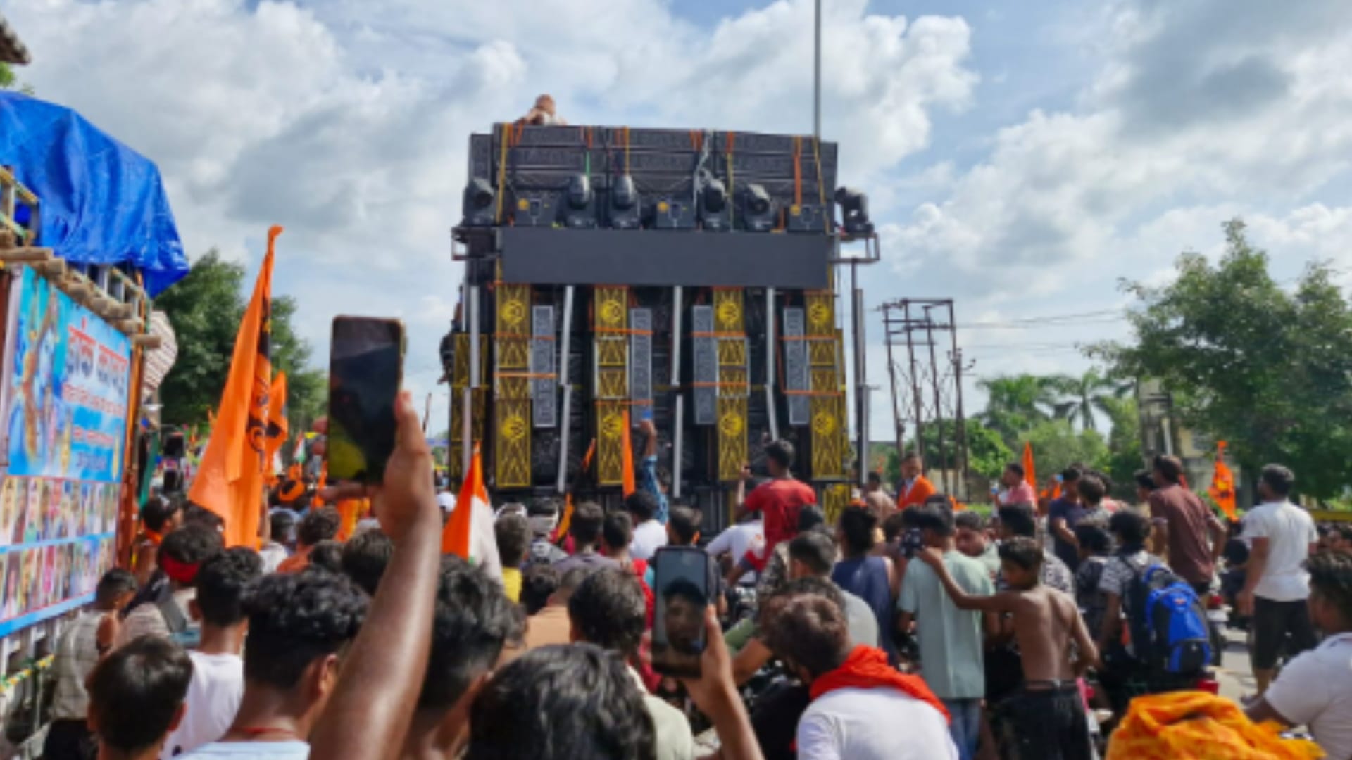 DJ Surgeon and Ravan competition in Kanwar Yatra: Police alert, running together in Meerut