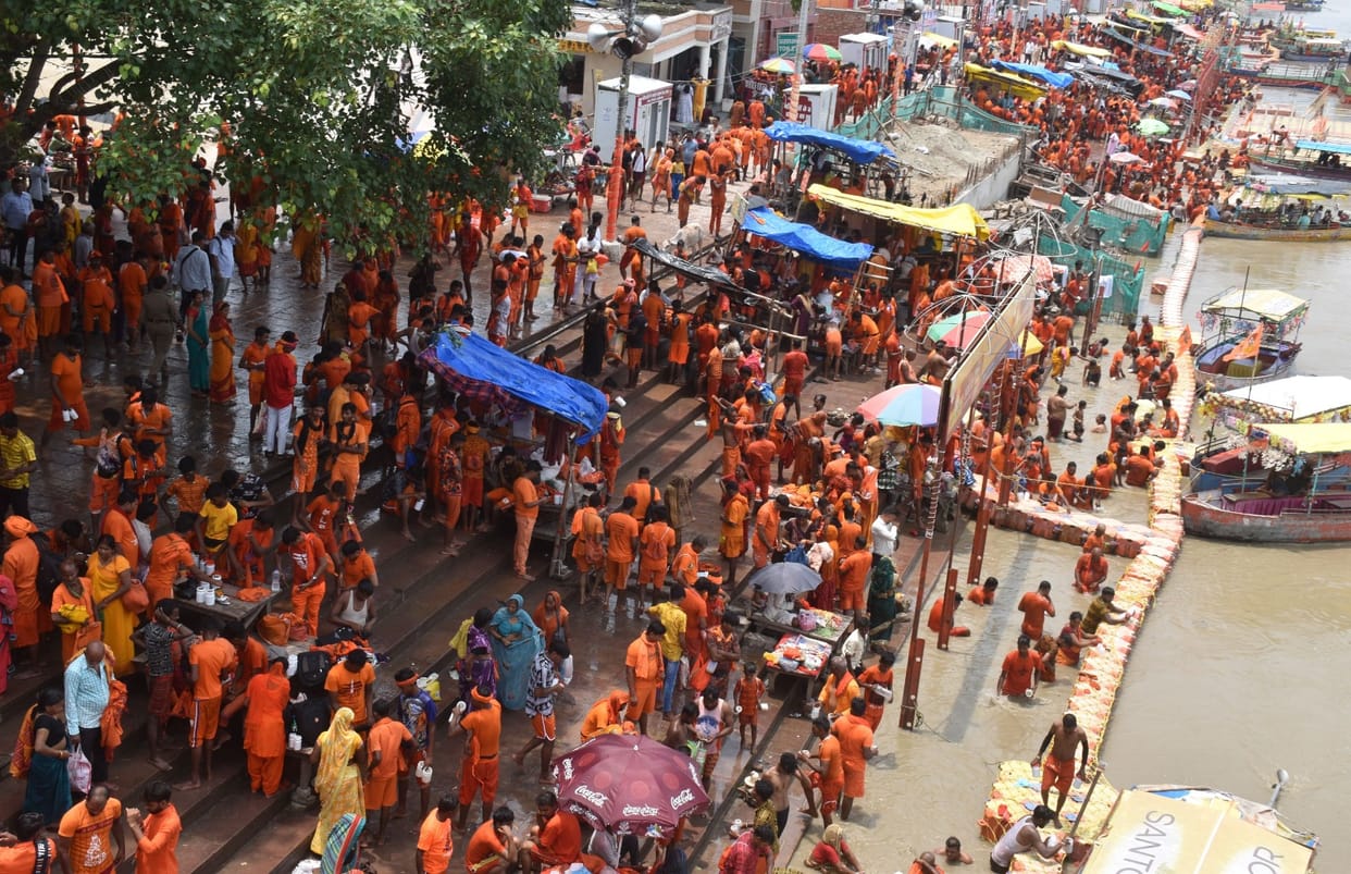 Sawan Shivratri tomorrow: Thousands of Kanwariyas gathered in Ayodhya, a group of 50 thousand reached by bike,