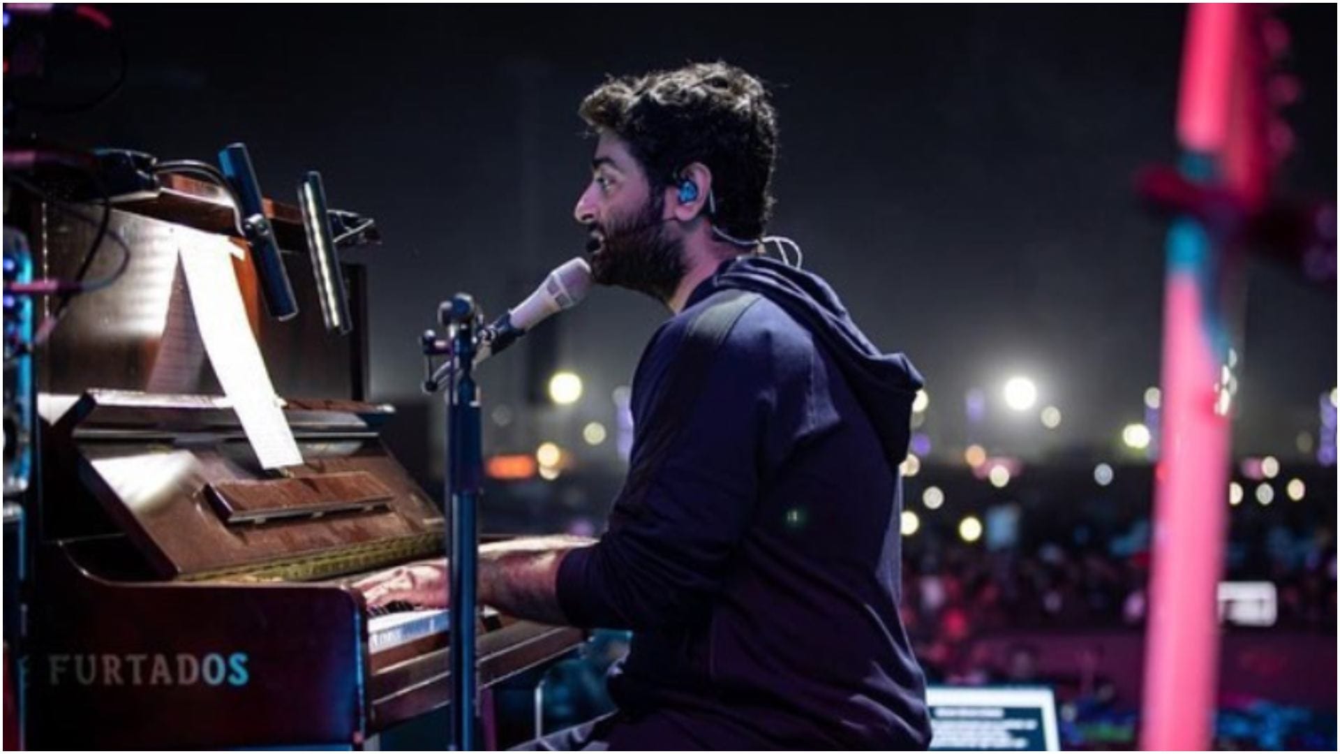 Arijit Singh suddenly suffer medical treatment Singer postpones his UK tour shares post says I am truly sorry
