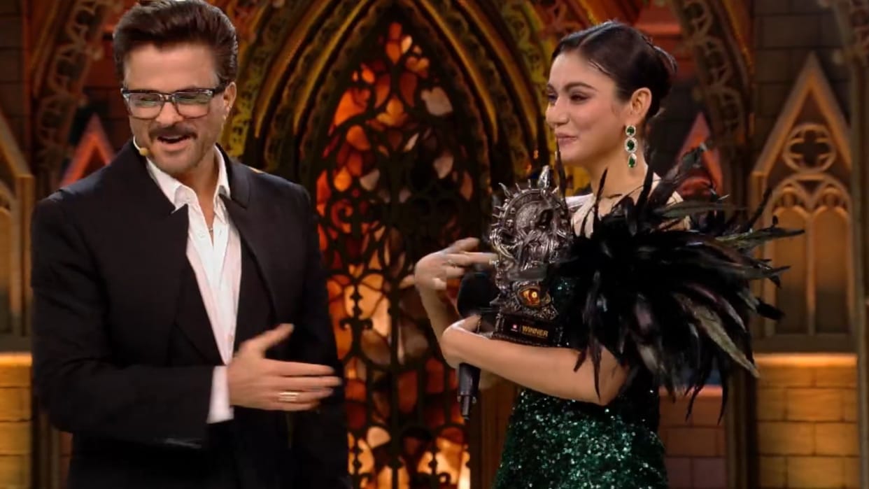Bigg Boss OTT Season 3 Grand Finale Live Updates Ranvir Shorey Sana Makbul Naezy Kritika Malik News in Hindi
