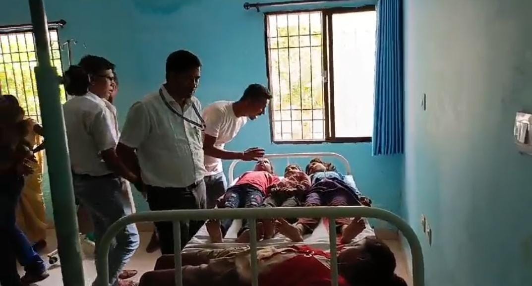 Bihar News: Condition of many children deteriorated due to mid day meal in Rohtas, poisonous substance found