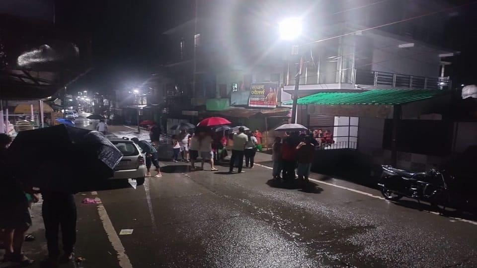Water entered houses in Chaukhutiya and Deghat in Almora
