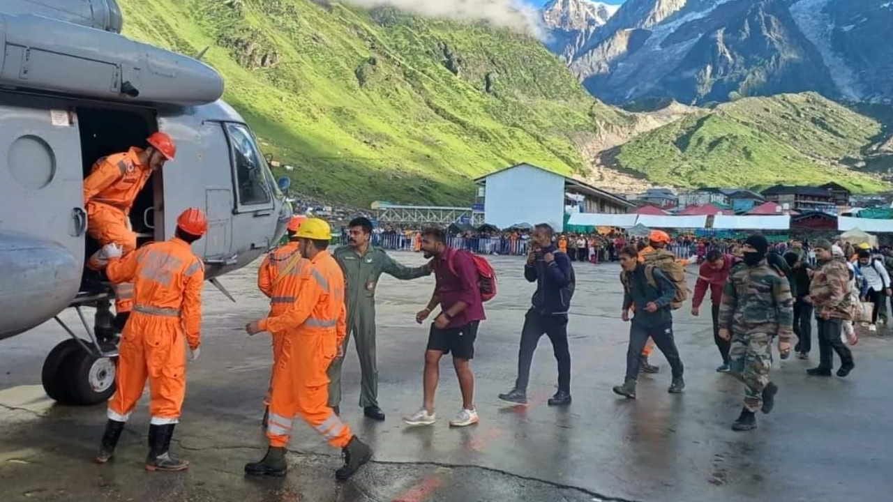 Kedarnath cloudburst rescue Many devotees injured people searching relatives Police issued helpline number