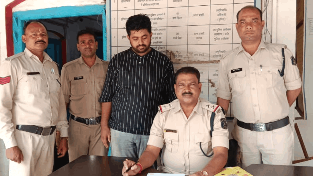 पुलिस की गिरफ्त में भतीजा