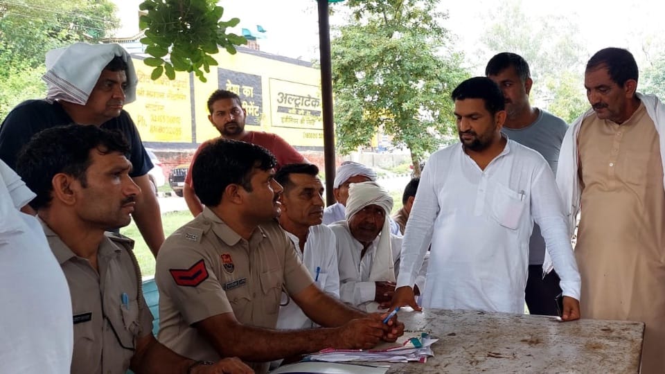Kanwariya dies in road accident in Jhajjar three injured