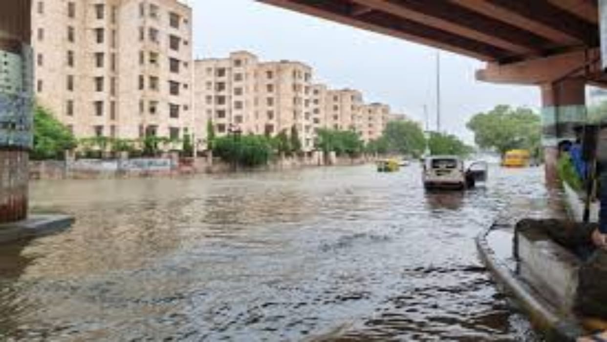 Jaipur: 225 mm of water rained in the capital in 24 hours, record of highest rainfall in a single day so far