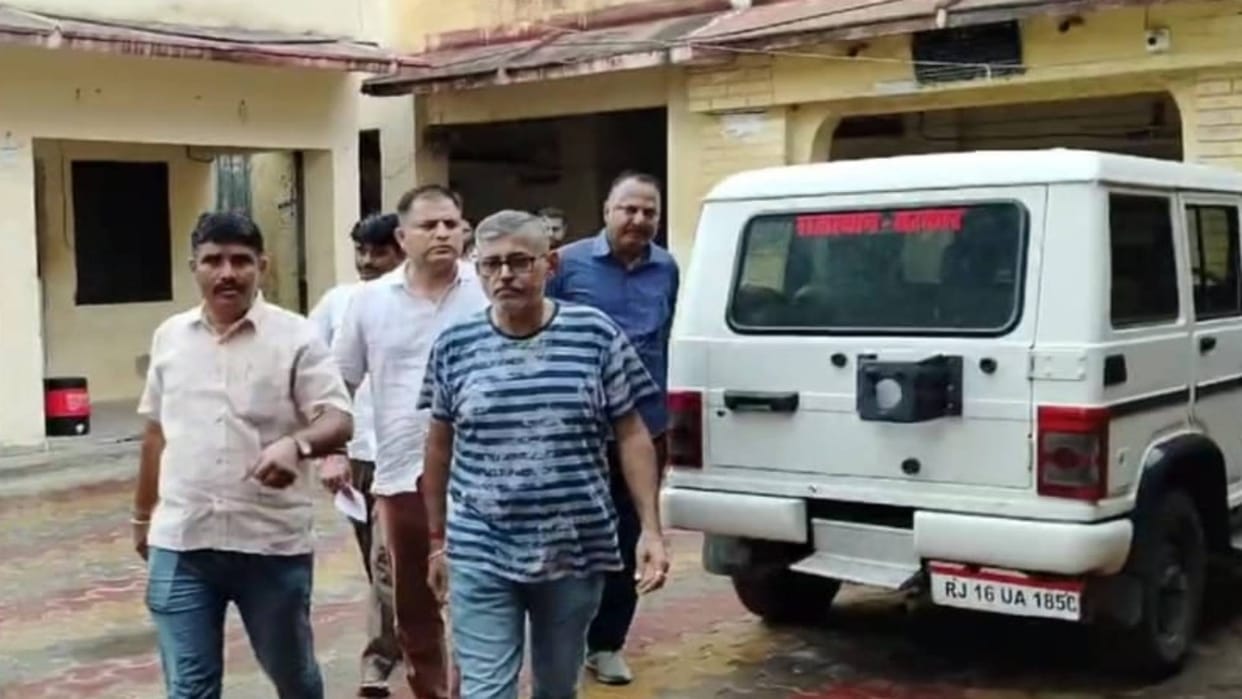 ACB Raid 22 lakh cash luxury vehicles property paper seized Sanchore Municipal Council Commissioner Yogesh