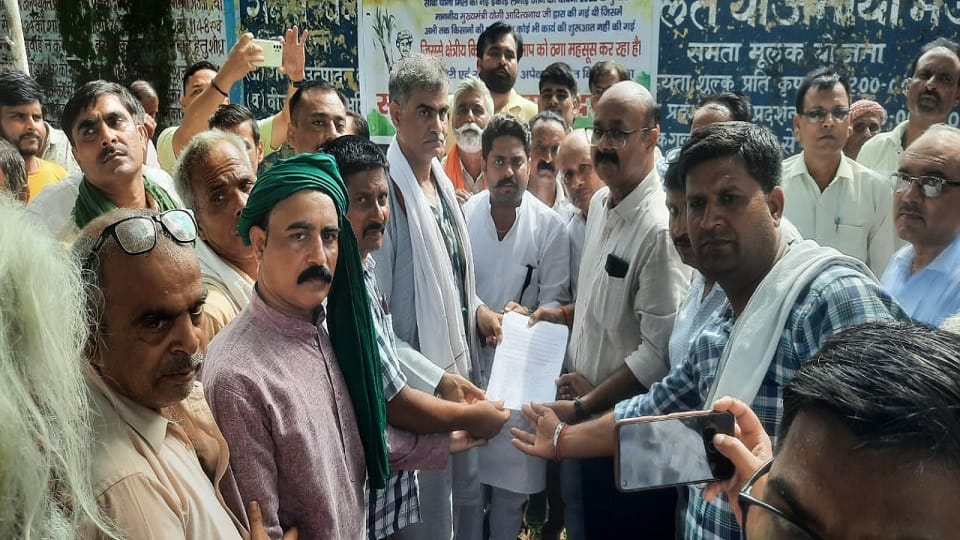 sugarcane farmers will stage a sit-in protest for their demands