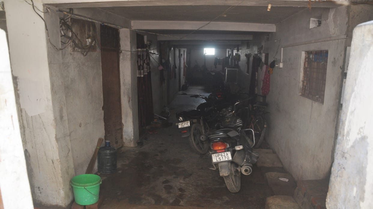 Lodges open from house to house in Chhota Baghada on the banks of flood, if water fills