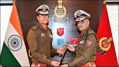Defence: IPS अधिकारी दलजीत सिंह चौधरी को BSF का अतिरिक्त प्रभार, अभी संभाल रहे SSB के महानिदेशक का पद Ministry of Home Affairs assigned Additional Charge of the post of DG BSF to DG SSB Daljit Singh Chaudhary