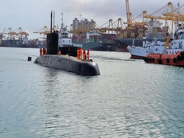Indian Navy’s Submarine Ins Shalki Visits Sri Lanka – Amar Ujala Hindi News Live