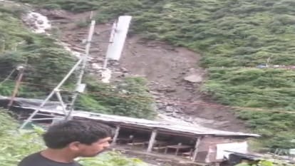 Kedarnath Cloudburst: Four youths from Meerut are stranded in Kedarnath temple
