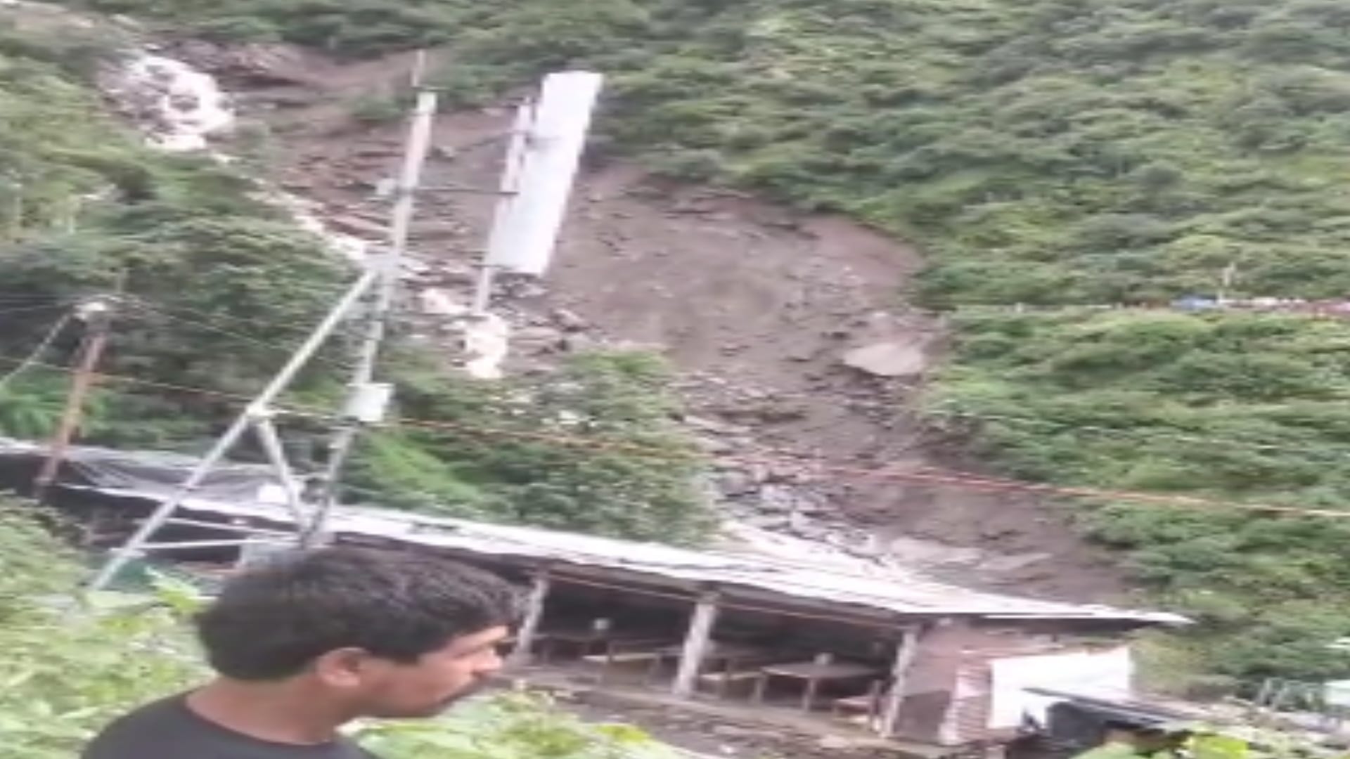 Kedarnath Cloudburst: Four youths from Meerut are stranded in Kedarnath temple