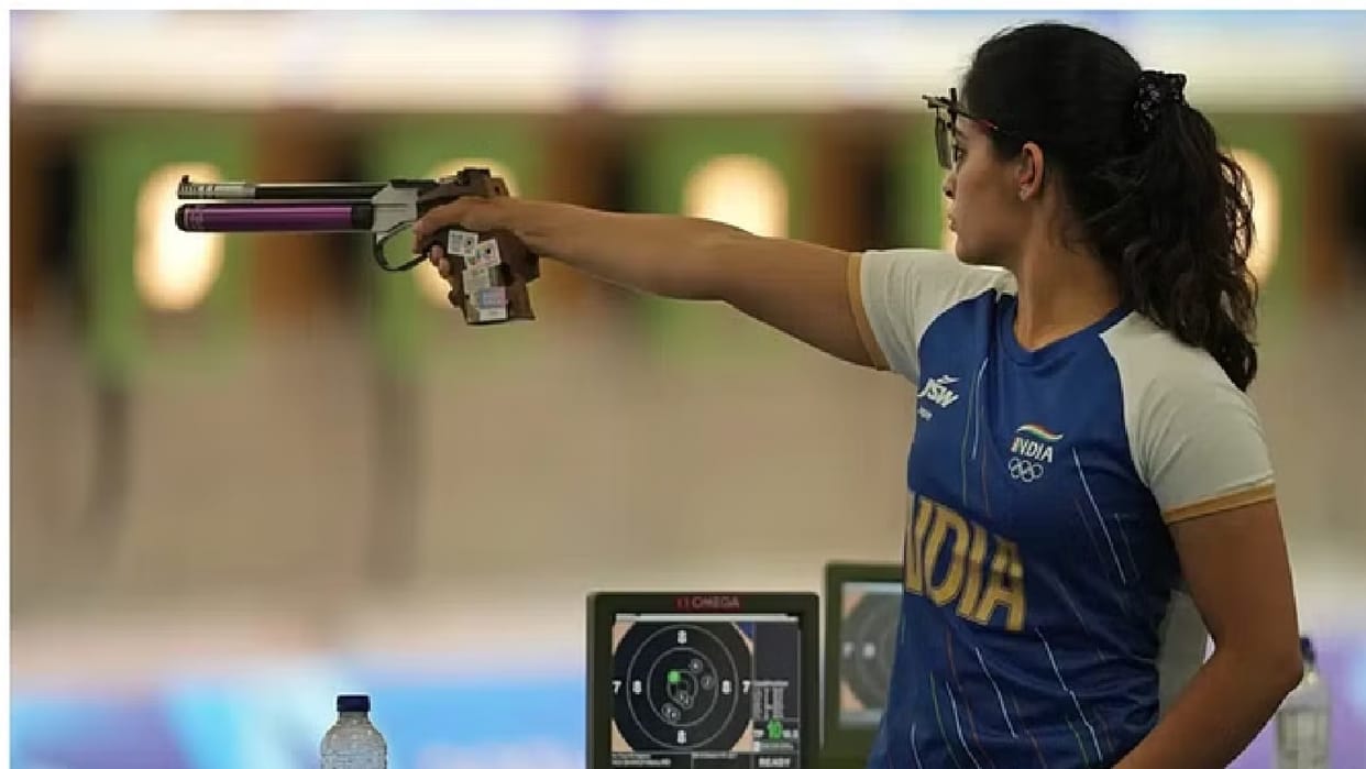 Paris Olympics 2024 Manu Bhaker missed hat-trick of medals finished fourth in 25m shot put